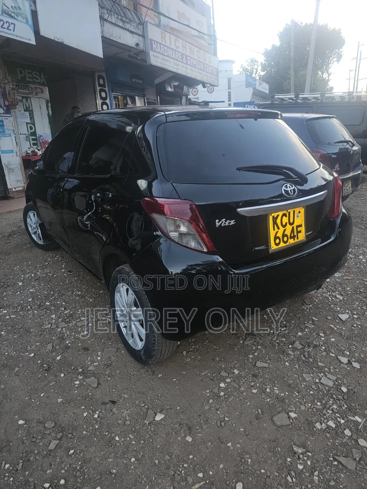 Toyota Vitz 2011 Black