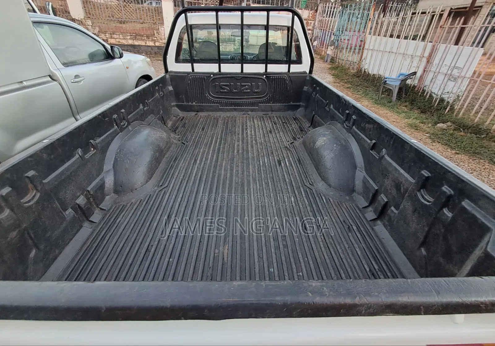 Isuzu D-MAX 2010 White
