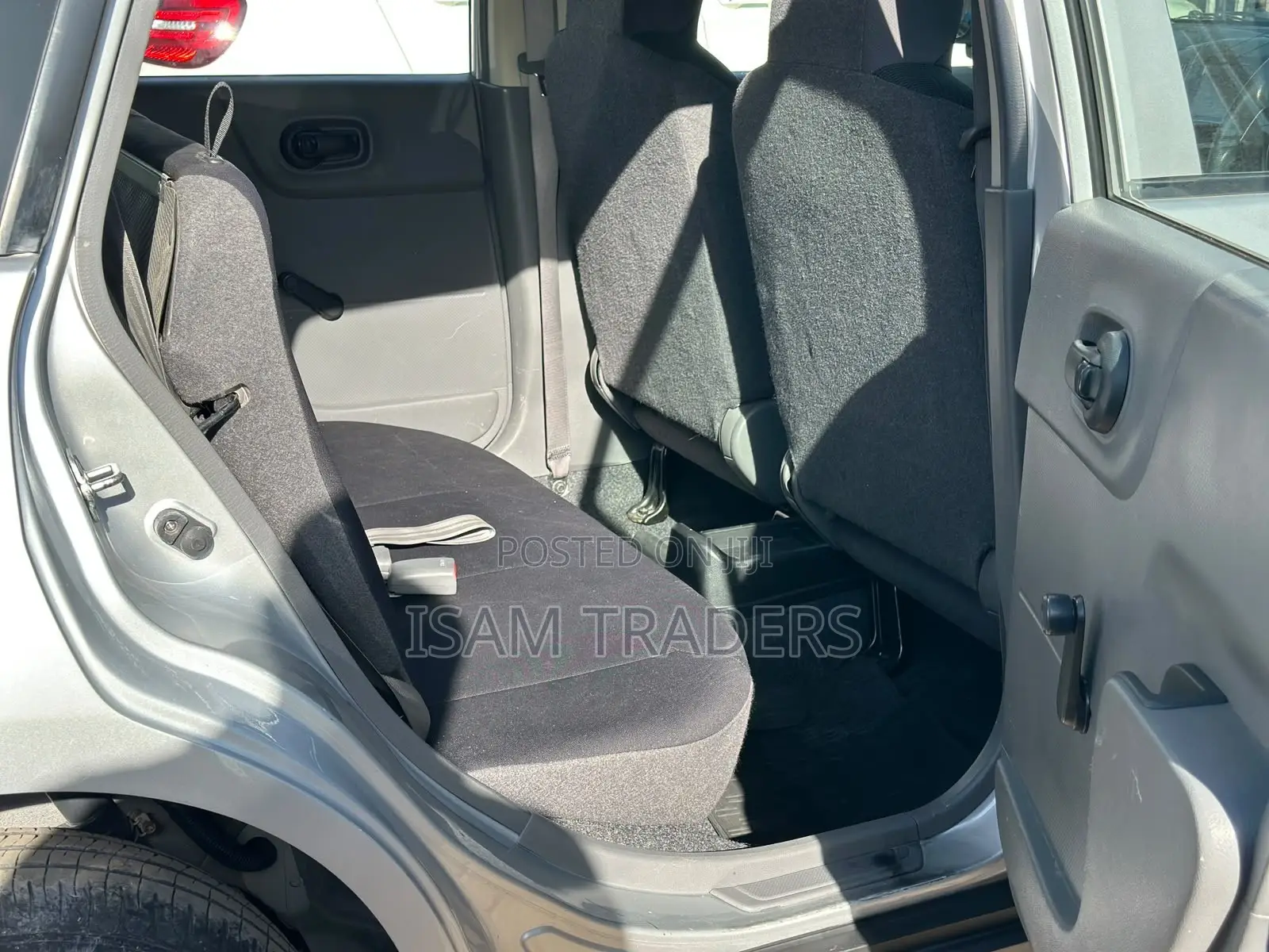 Nissan Advan 2019 Silver