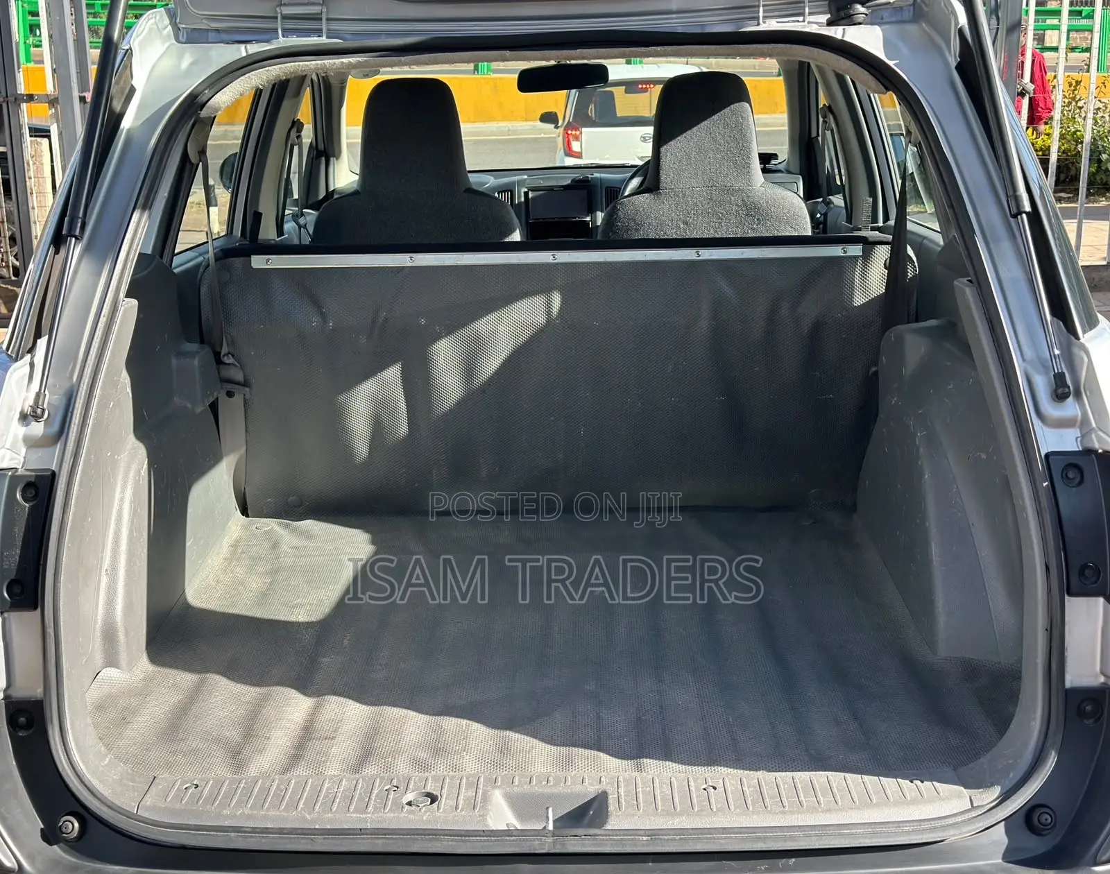 Nissan Advan 2019 Silver