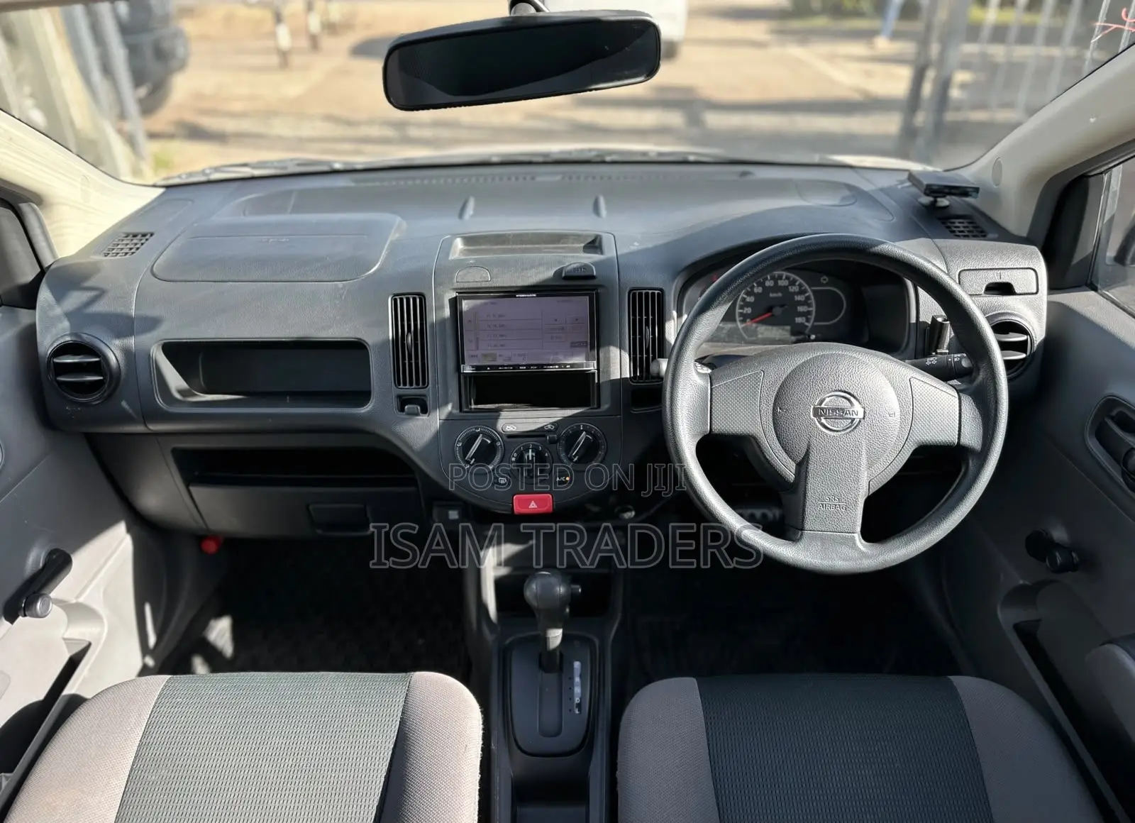 Nissan Advan 2019 Silver