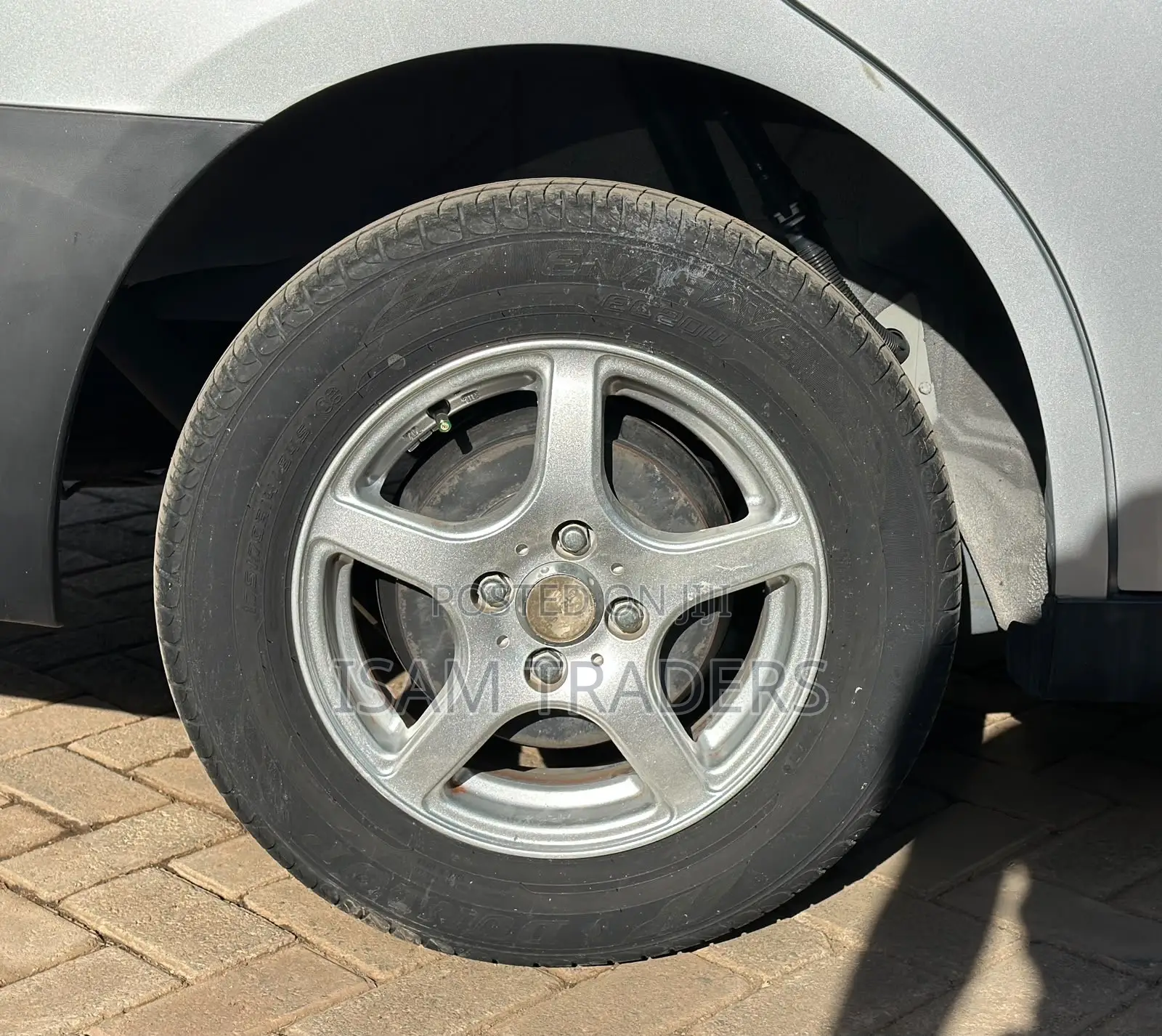 Nissan Advan 2019 Silver