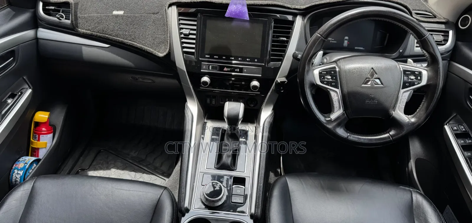 Mitsubishi Pajero Sport 2022 White