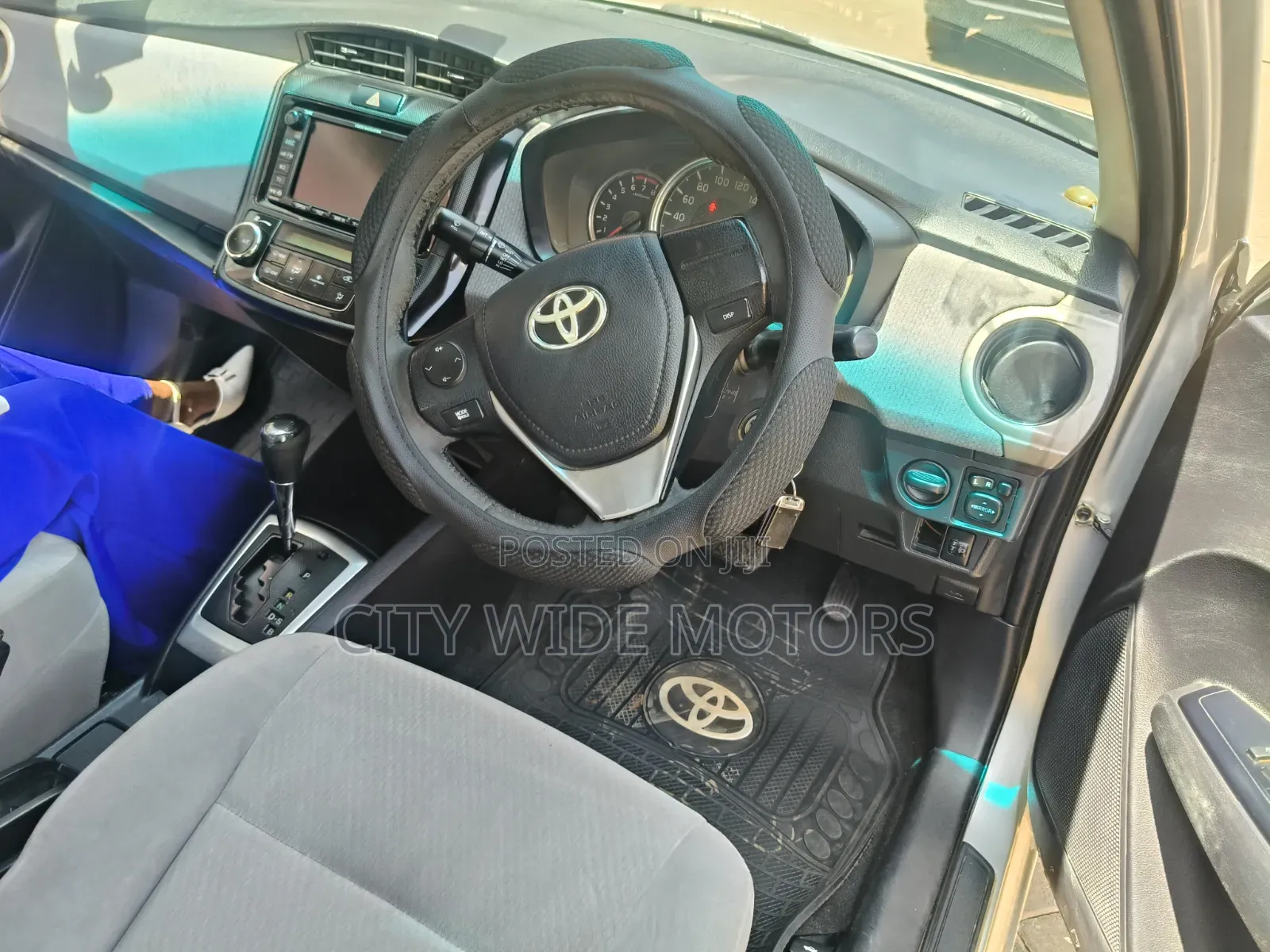 Toyota Axio 1.5 X 2WD 2012 Silver