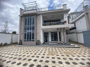 5bdrm Villa in Kimbo for sale