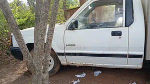 Mitsubishi L200 Single Cab 2.5 TD 2005 White