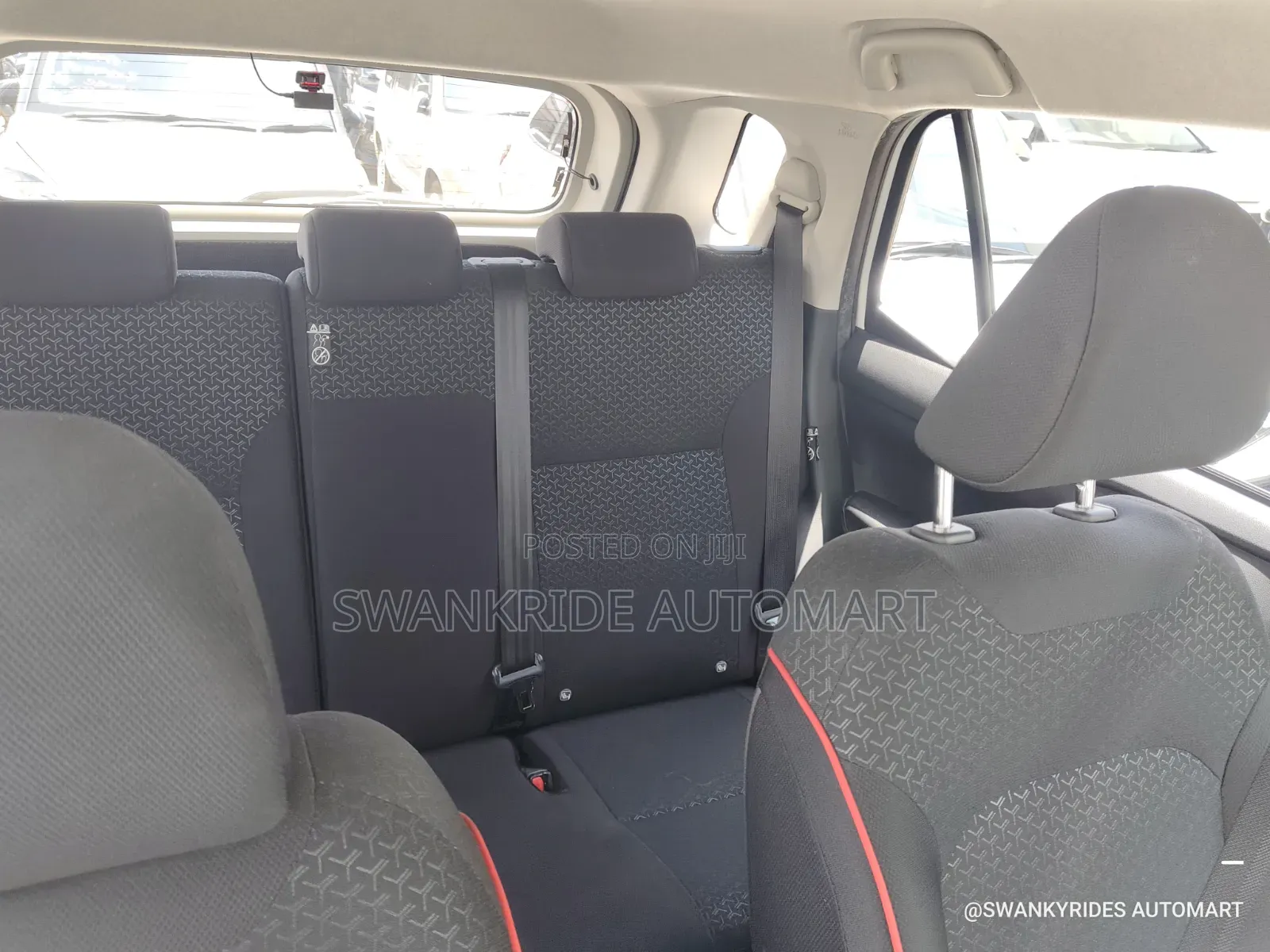 Toyota Raize 1.0 AWD 2021 White