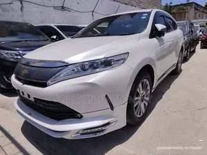 Toyota Harrier 2.0 2019 Green