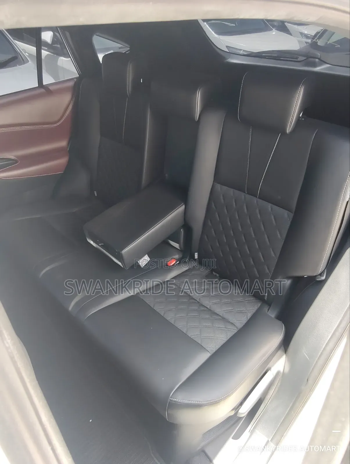Toyota Harrier 2.0 2019 Green