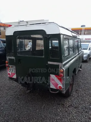 Land Rover Defender 1969 Green