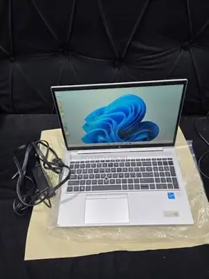 Laptop HP EliteBook 850 G8 16GB Intel Core i7 SSD 256GB