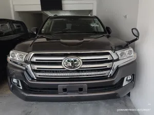 Toyota Land Cruiser 4.6 V8 ZX 2019 Black