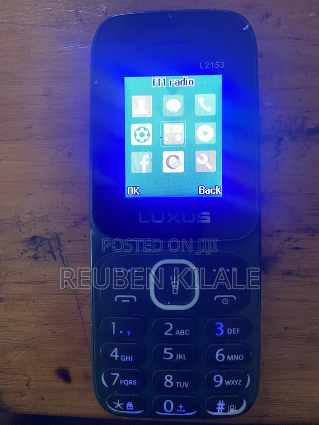 Mobile Phone Black - thumbnail 2