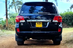 Toyota Land Cruiser 2013 Black