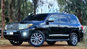 Toyota Land Cruiser 2013 Black