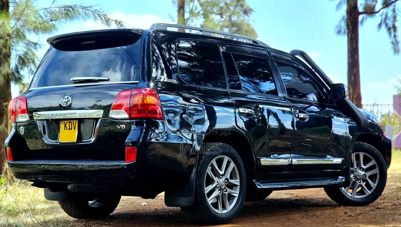 Toyota Land Cruiser 2013 Black