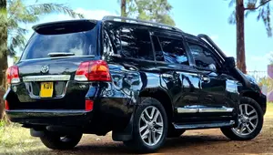 Toyota Land Cruiser 2013 Black