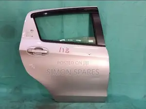 R Door Assy Rh Toyota Vitz Ksp130 2013