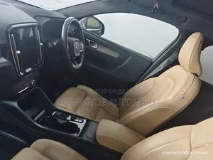 Volvo XC40 2020 Blue