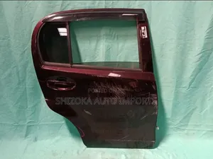R Door Assy Rh Toyota Passo Kgc30 2011