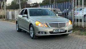 Mercedes-Benz E300 2011 Beige