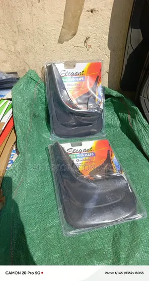 Universal 4pc Elegant Universal Car Mudflaps