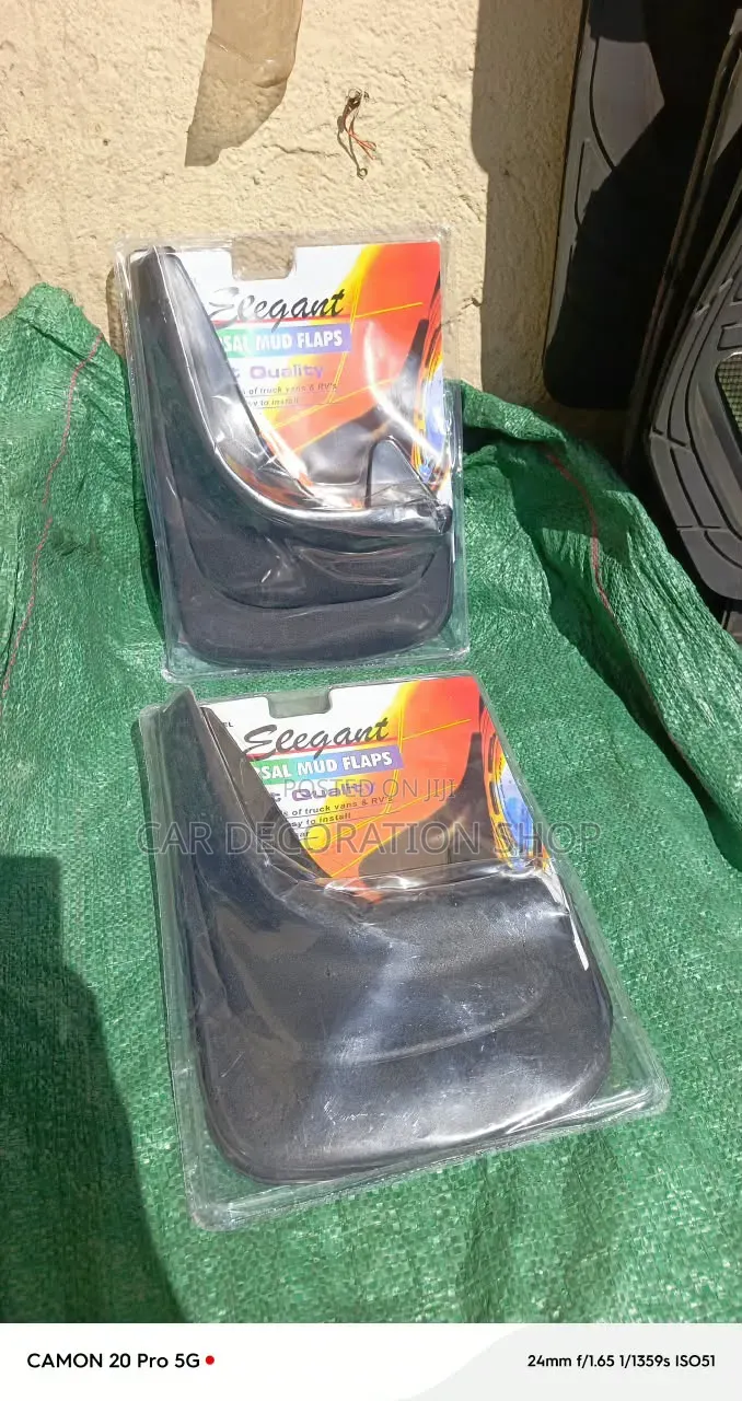 Universal 4pc Elegant Universal Car Mudflaps