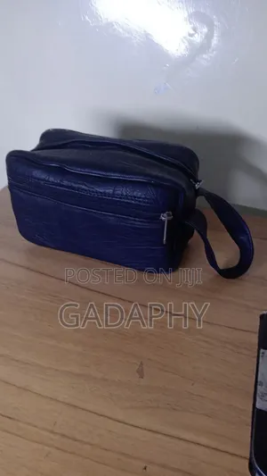 Small Slig Bag ,Carry You Belonging in Style