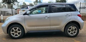 Toyota IST 2003 Silver