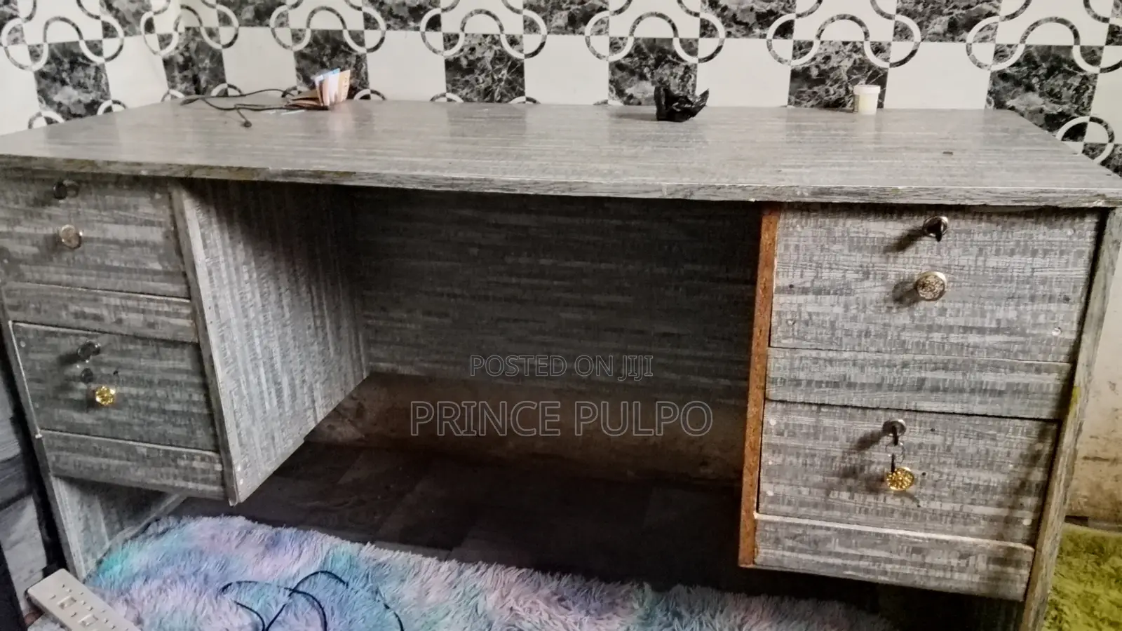 Office Desk