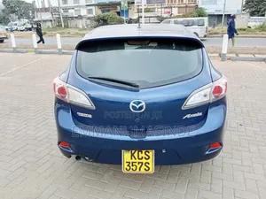 Mazda Axela 2011 Blue