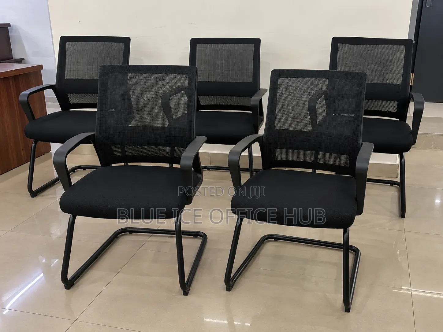 Office Visitor Chairs | Black Mesh Meeting Chairs.