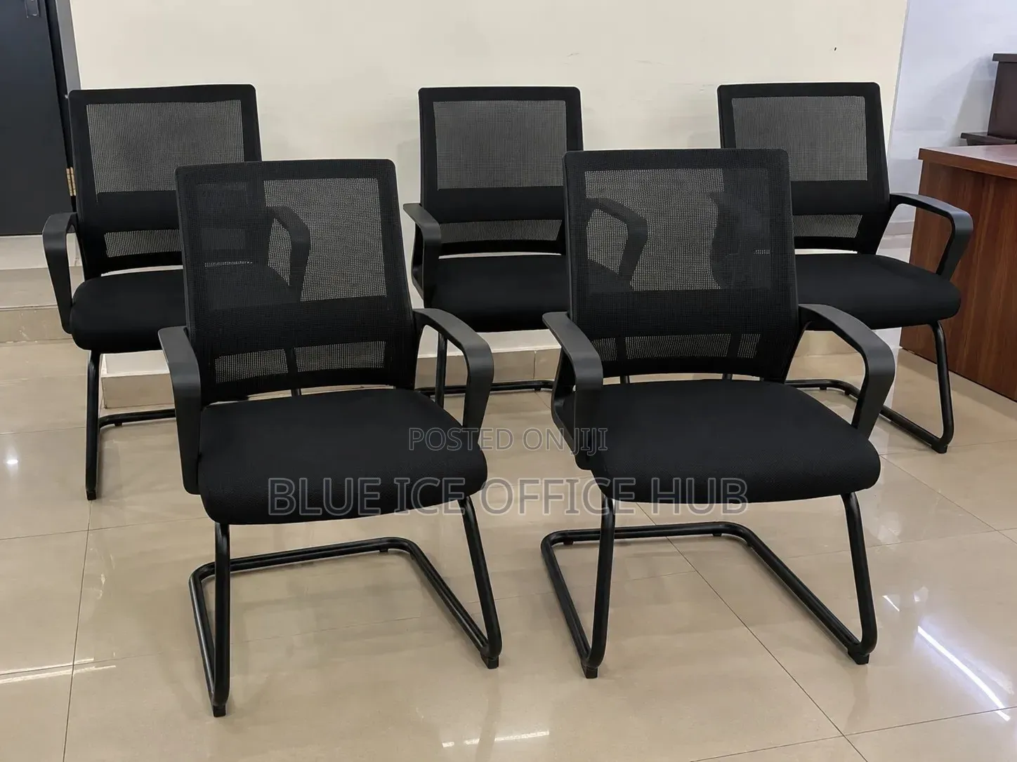 Office Visitor Chairs | Black Mesh Meeting Chairs.