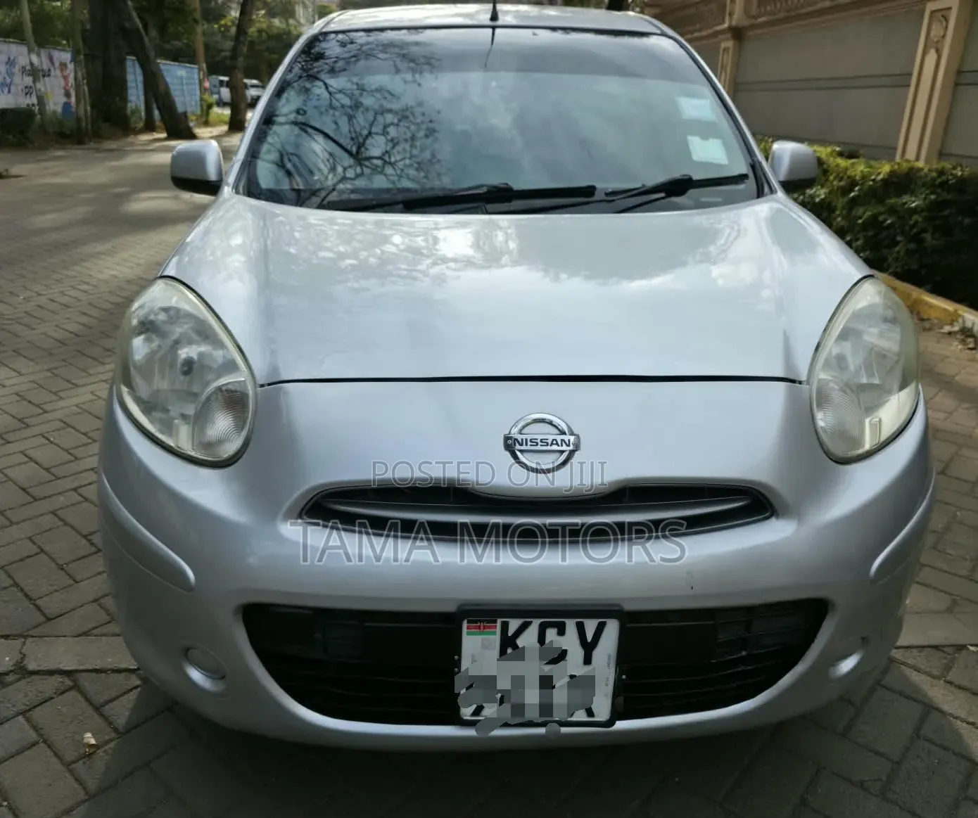 Nissan March 2012 Silver