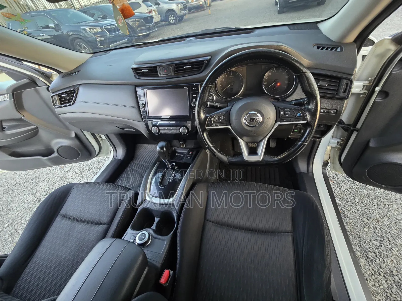Nissan X-Trail 2017 White