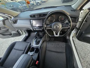 Nissan X-Trail 2017 White