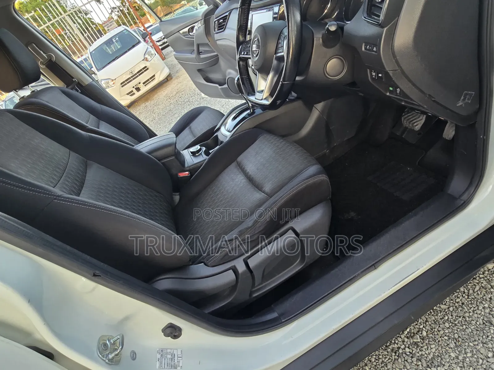 Nissan X-Trail 2017 White