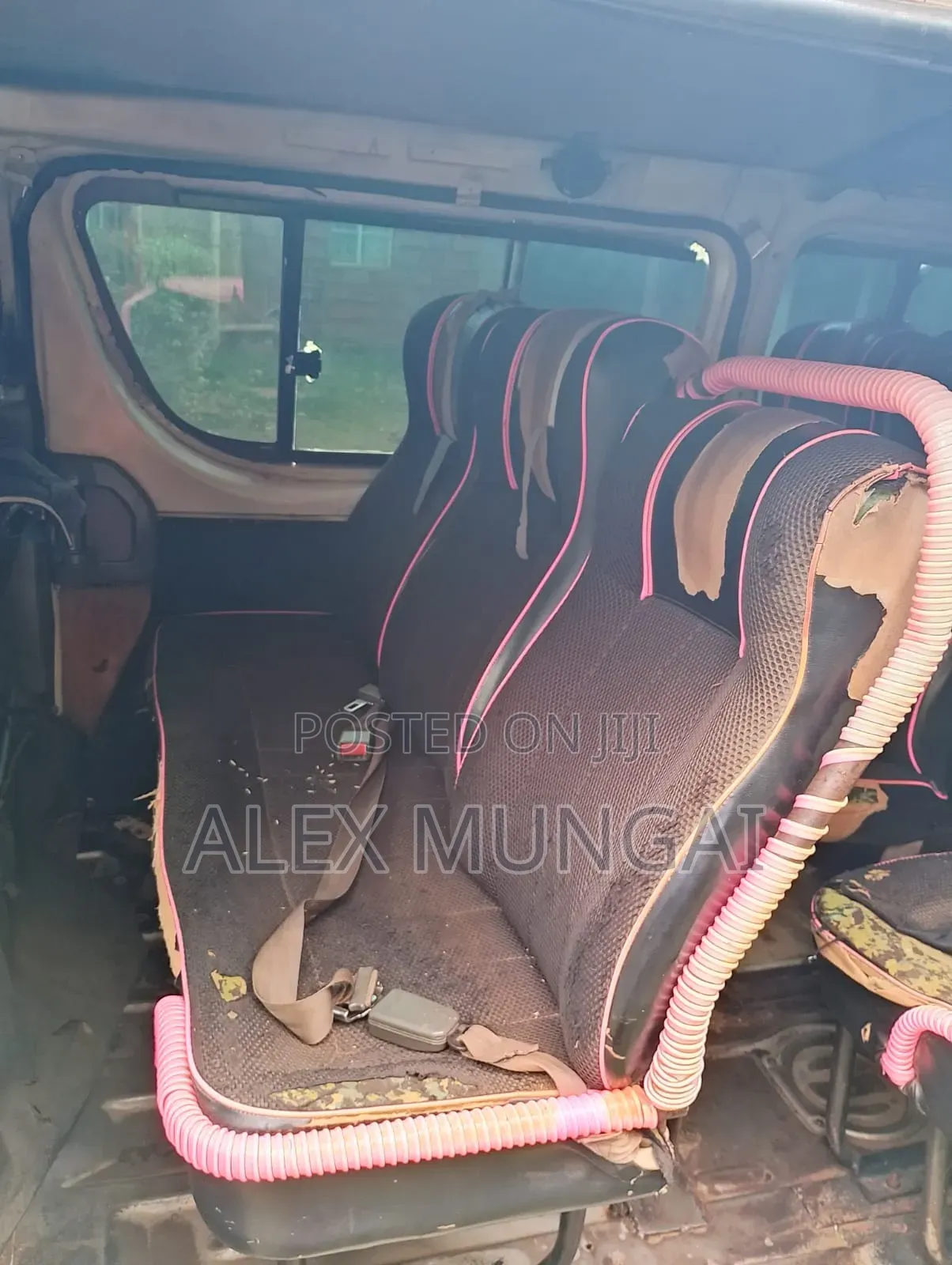 Toyota HiAce 2010 White
