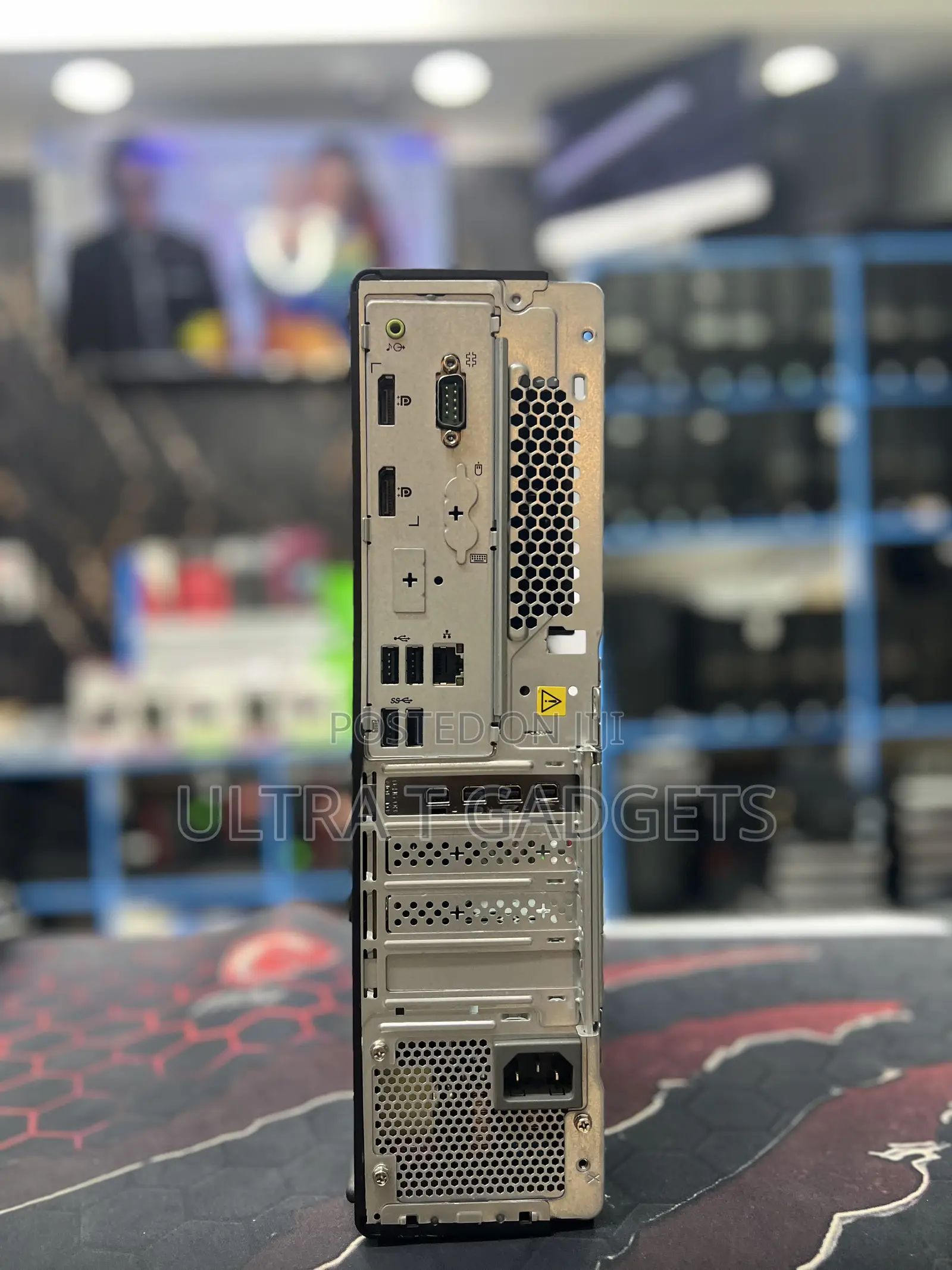 Desktop Computer Lenovo 32GB Intel Core i7 SSD 1T