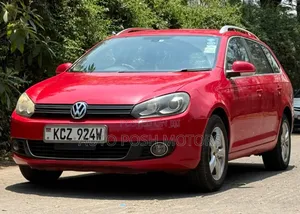 Volkswagen Golf 2013 Maroon