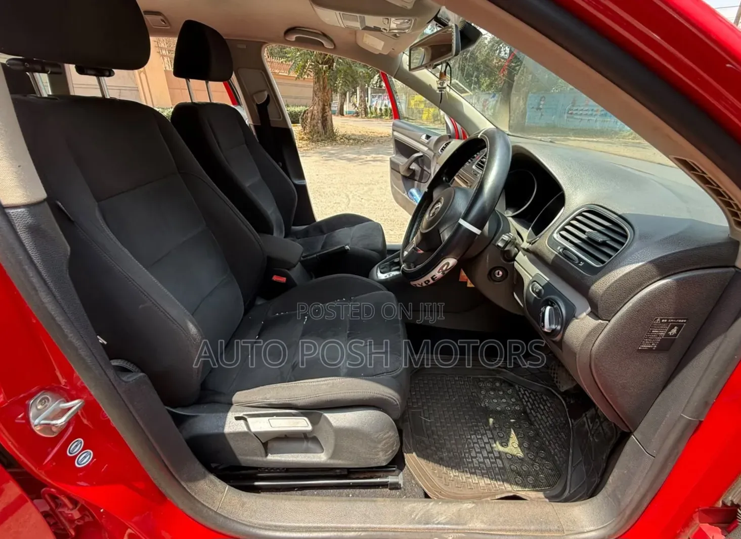 Volkswagen Golf 2013 Maroon