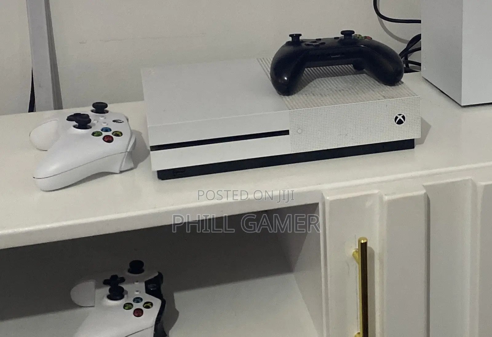 Xbox One S