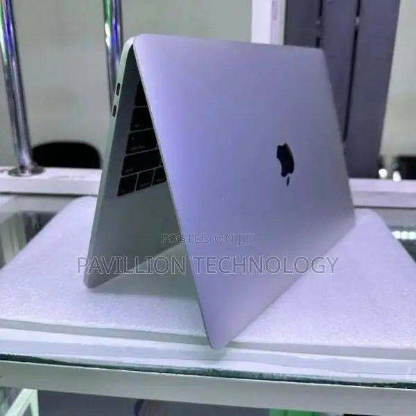Laptop Apple MacBook Pro 32GB Intel Core i7 SSD 32GB