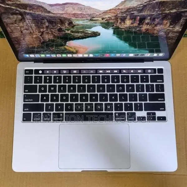 Laptop Apple MacBook Pro 32GB Intel Core i7 SSD 32GB