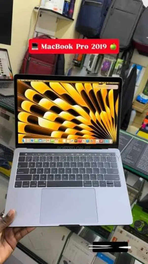 Laptop Apple MacBook Pro 32GB Intel Core i7 SSD 32GB