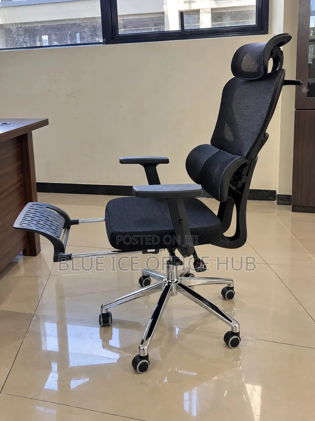 Ergonomic Executive Office Chair With Headrest & Footrest