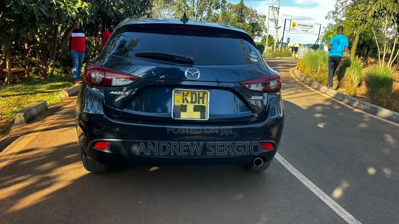 Mazda Axela 2015 Blue