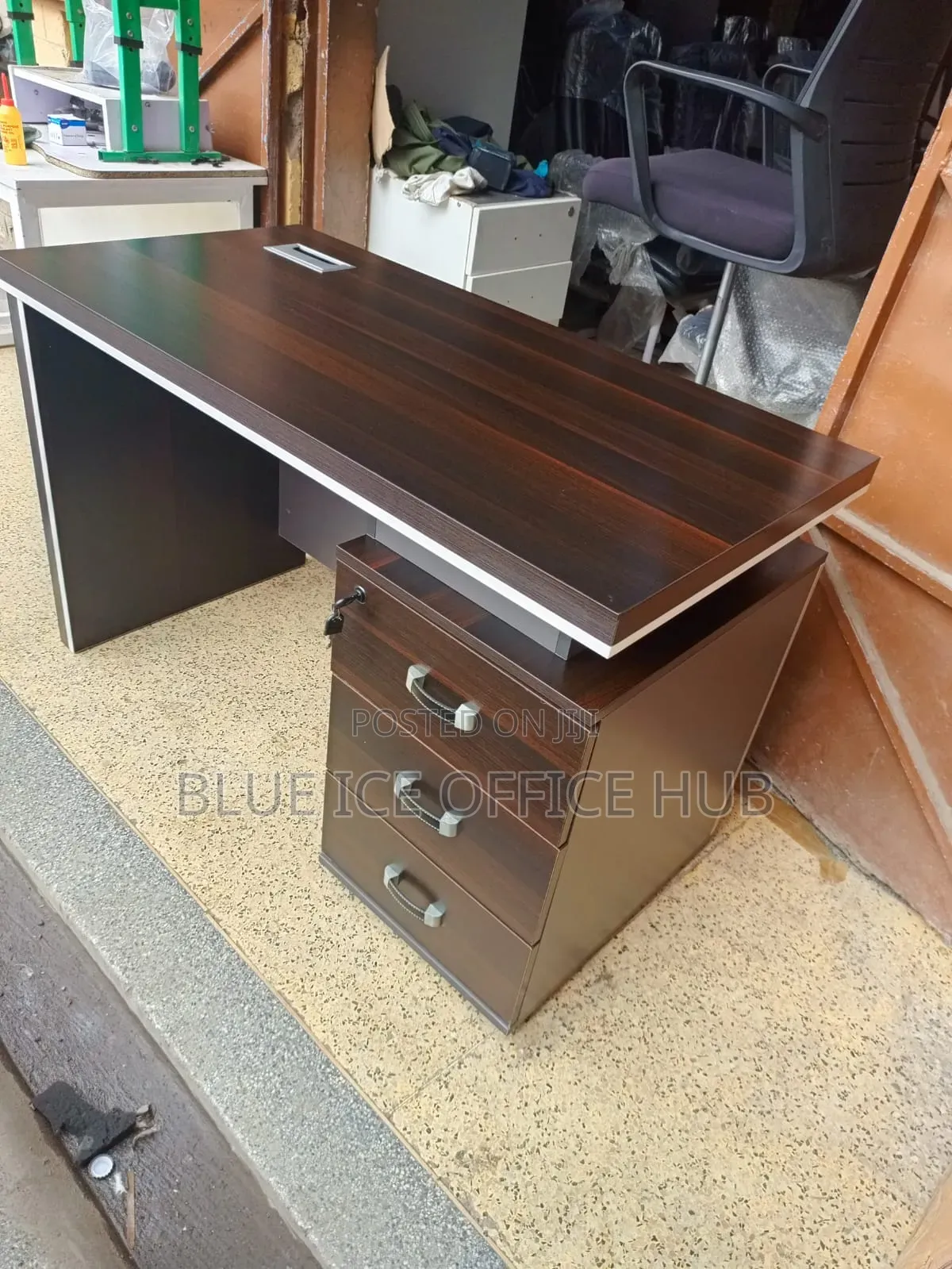 Executive Office Desk With 3 Drawer Pedestal & Cable Port.