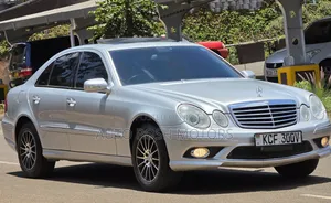 Mercedes-Benz E300 2008 Silver