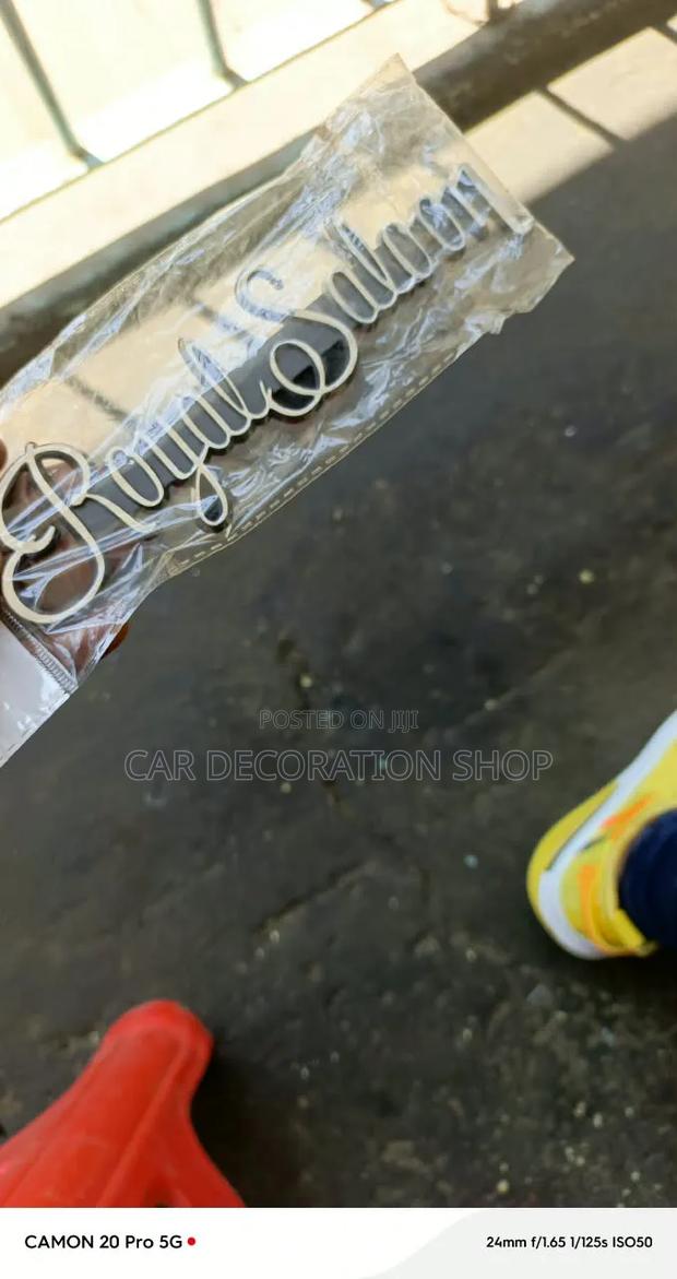 Silver Metallic Chrome Finished Cursive Royal Saloon Badge - thumbnail 2